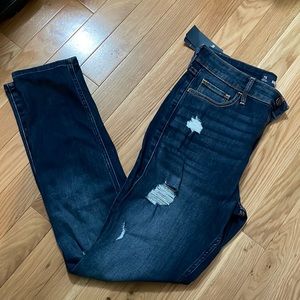 Hollister High Rise Super Skinny jeans.